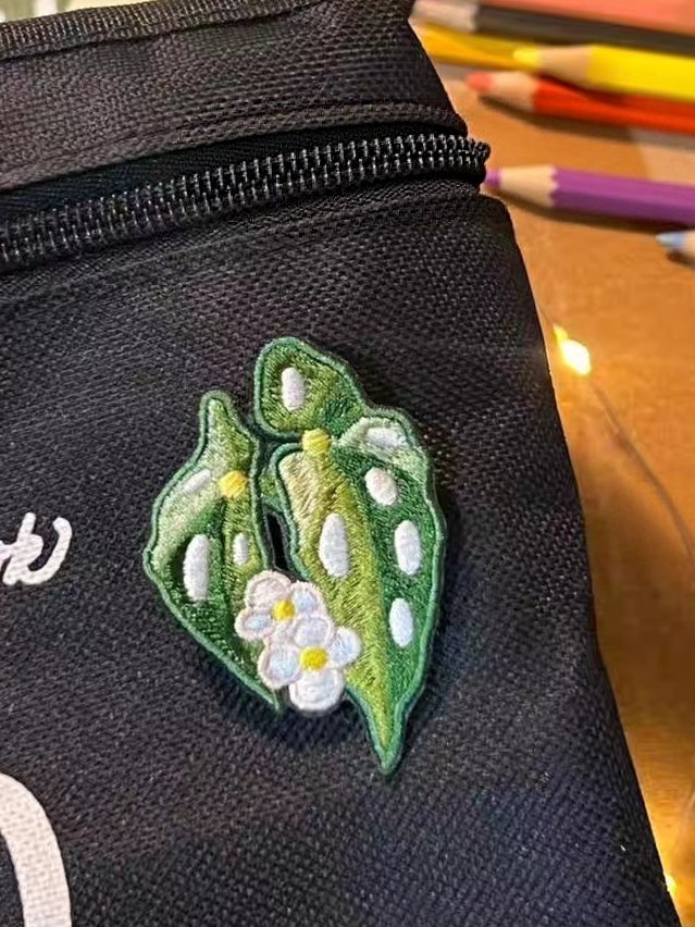 Handmade Embroidered Pin - Tropical Plant