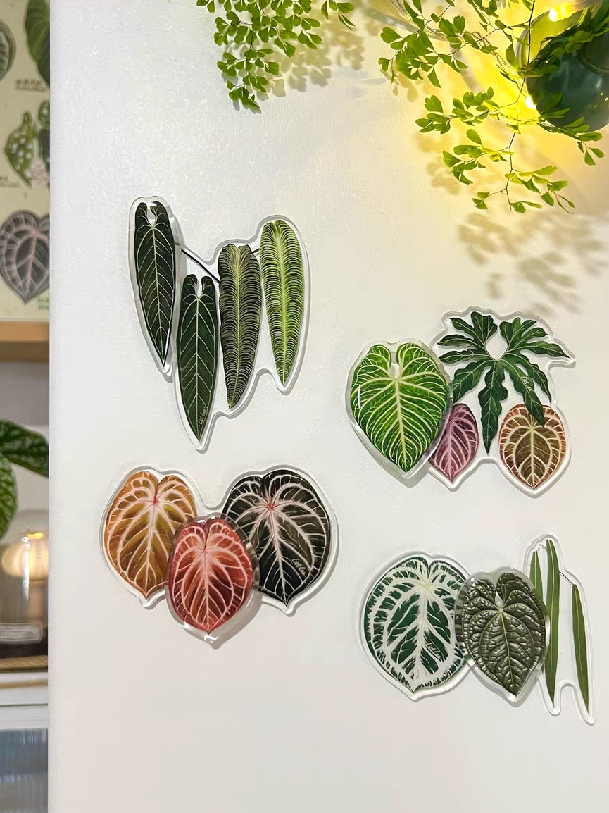 Rotatable Refrigerator Magnet - Multiple Leaves